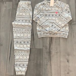 NWT Girls Glittery Jersey Set